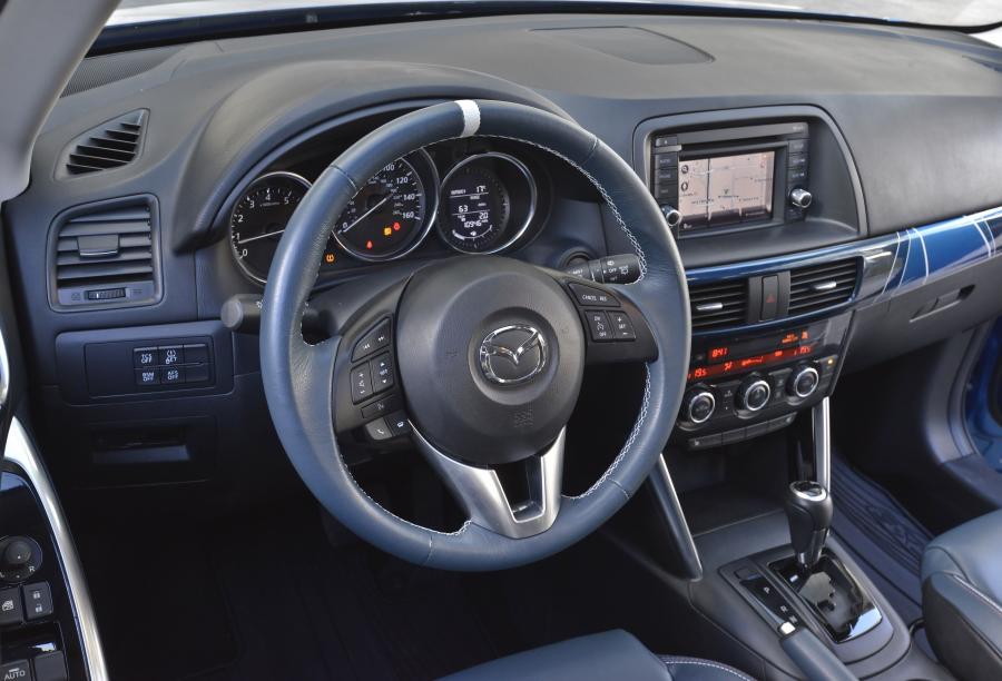  Mazda CX-5 180 Concept 2012 года  (фото 12 из 25)